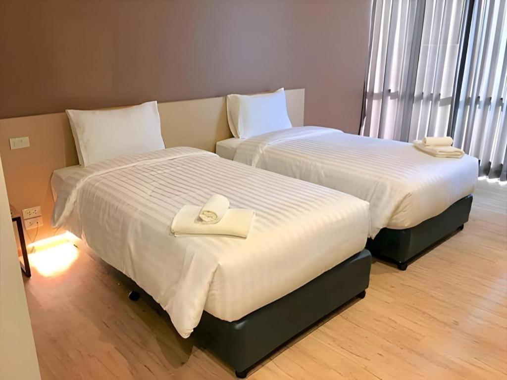 Sans Hotel Ratchaburi Экстерьер фото