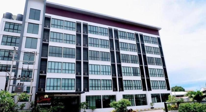 Sans Hotel Ratchaburi Экстерьер фото