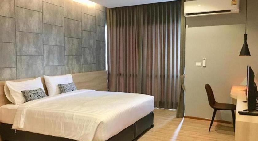 Sans Hotel Ratchaburi Экстерьер фото